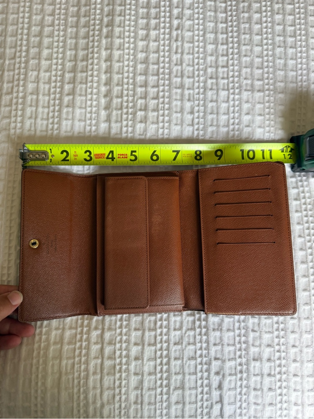 Large Louis Vuitton Wallet - Picture 14 of 14